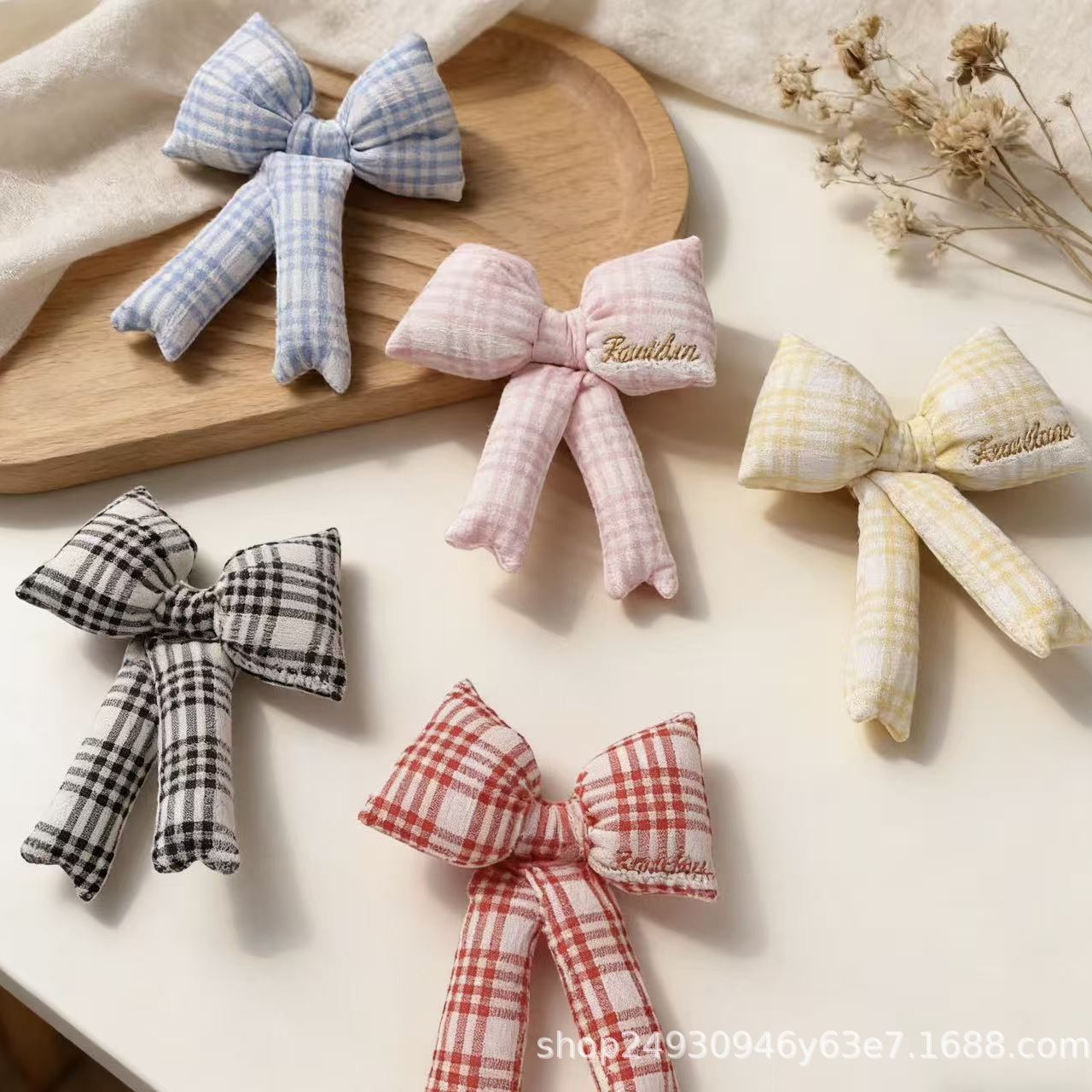 欧洲站欧货2025年秋冬新品充棉格子蝴蝶结时尚个性挂件配饰潮服