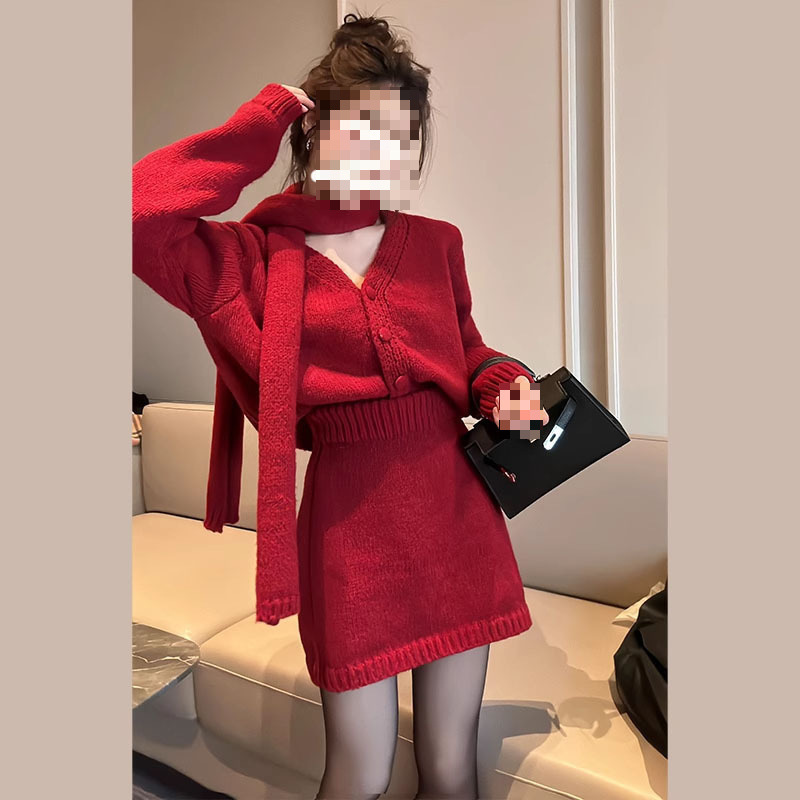 开春穿搭法式红色针织毛衣连衣裙子女装2025新款早春套装包臀短裙|undefined
