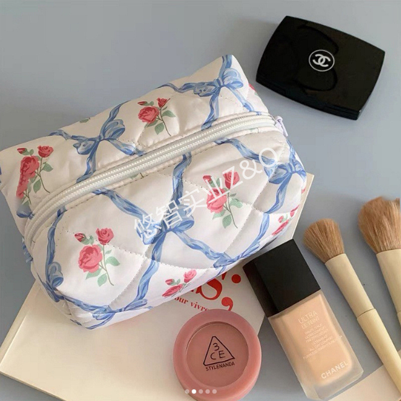 蝴蝶结化妆包
