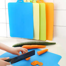 弯曲菜板 厨房用品可弯曲软性PP材质分类砧板 可悬挂切菜板