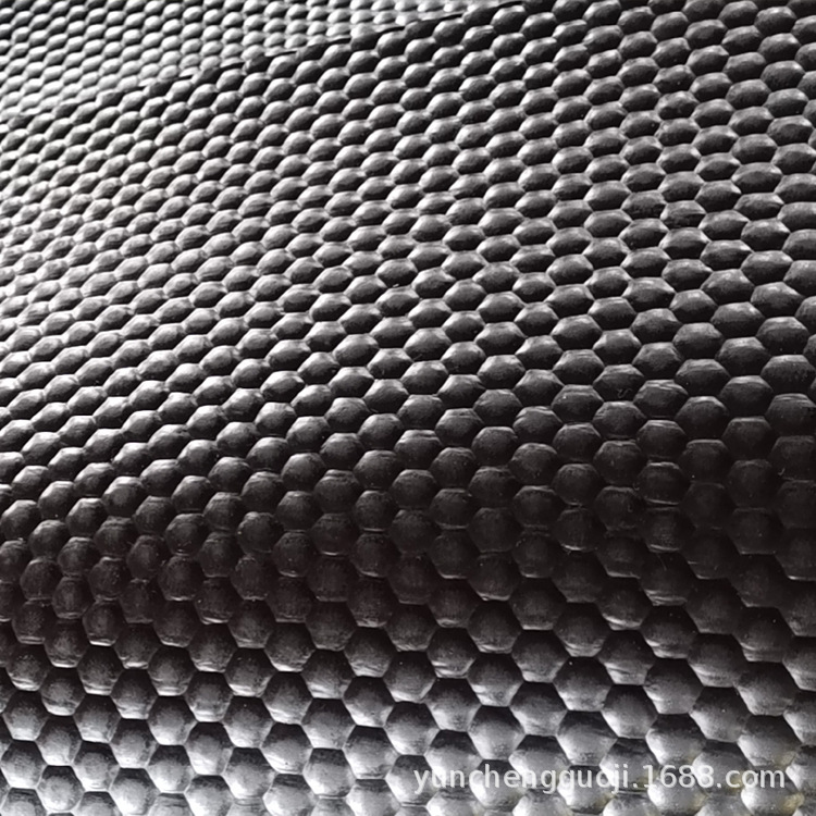 猪舍专用橡胶防滑垫小猪保温胶皮保温垫黑色橡胶pvc材质