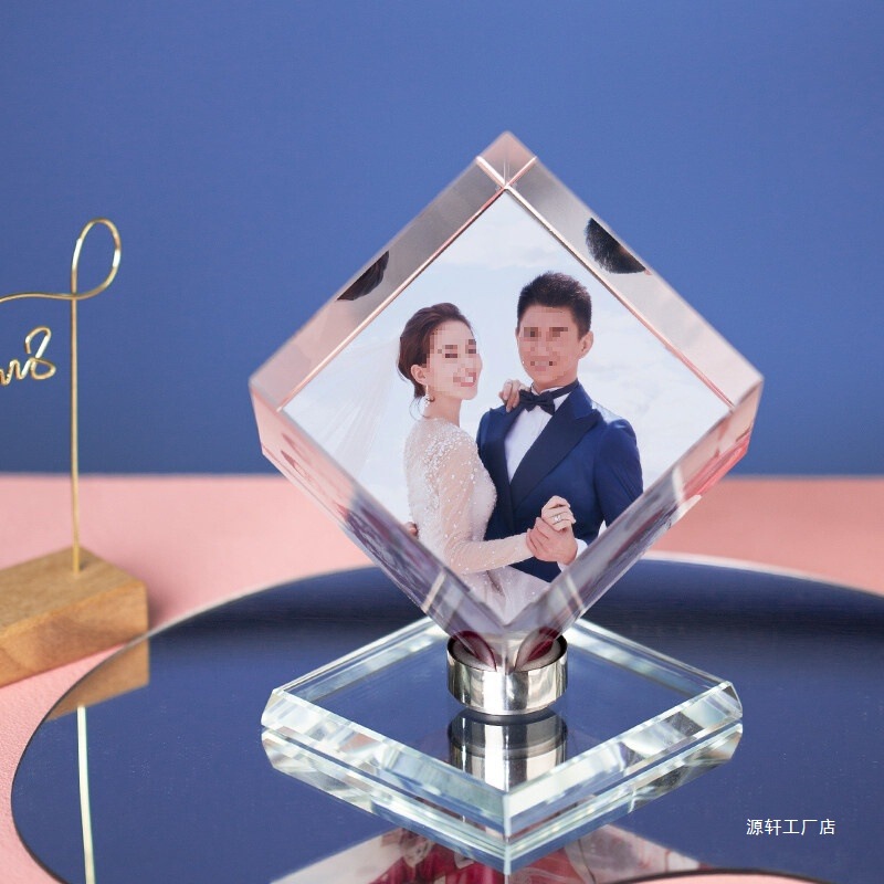 Crystal Cube Photo Frame New Rotating Tabletop Stand for Wedding Photos DIY Creative Photo Printing and Framing