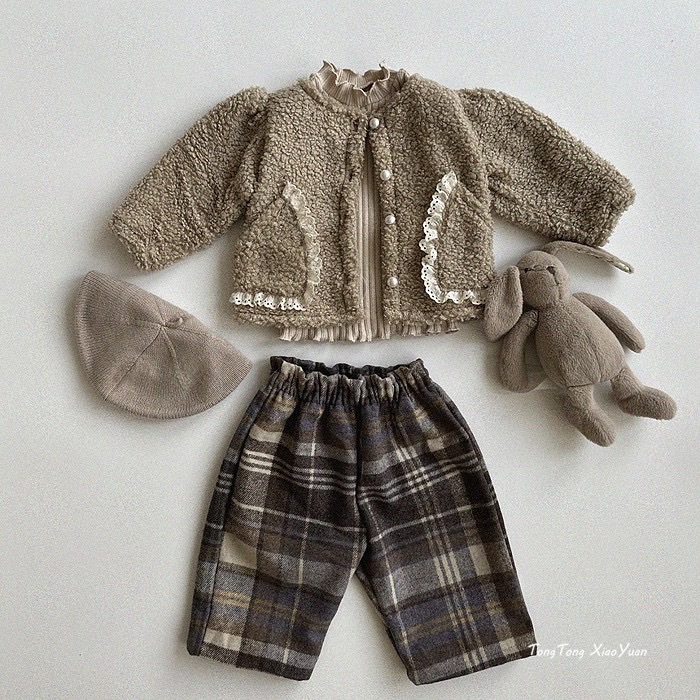 Los niños de invierno ropa de abrigo de invierno engrosada abrigo de los niños coreanos ropa de bebé de la felpa engrosada abrigo