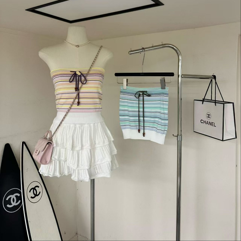 Chanel-Style French Pure Desire Striped Tie-Up Knit Tube Top, Elegant and Slim-Fitting, Suitable for Both Inner and Outer Wear Chanel-Style French Pure Desire Striped Tie-Up Knit Tube Top, Elegant and Slim-Fitting, Suitable for Both Inner and Outer Wear