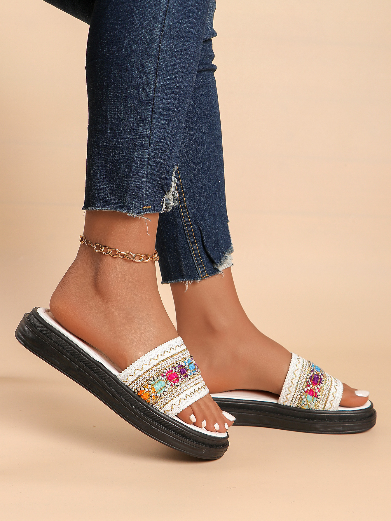 Women's Casual Ethnic Style Rhombus Round Toe Open Toe Slides Slippers display picture 3