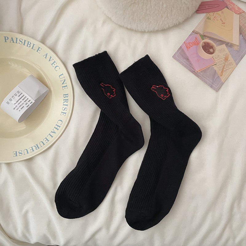 Calcetines de mujer estilo coreano-japonés con bordado de conejo, suaves, delgados y a la moda.