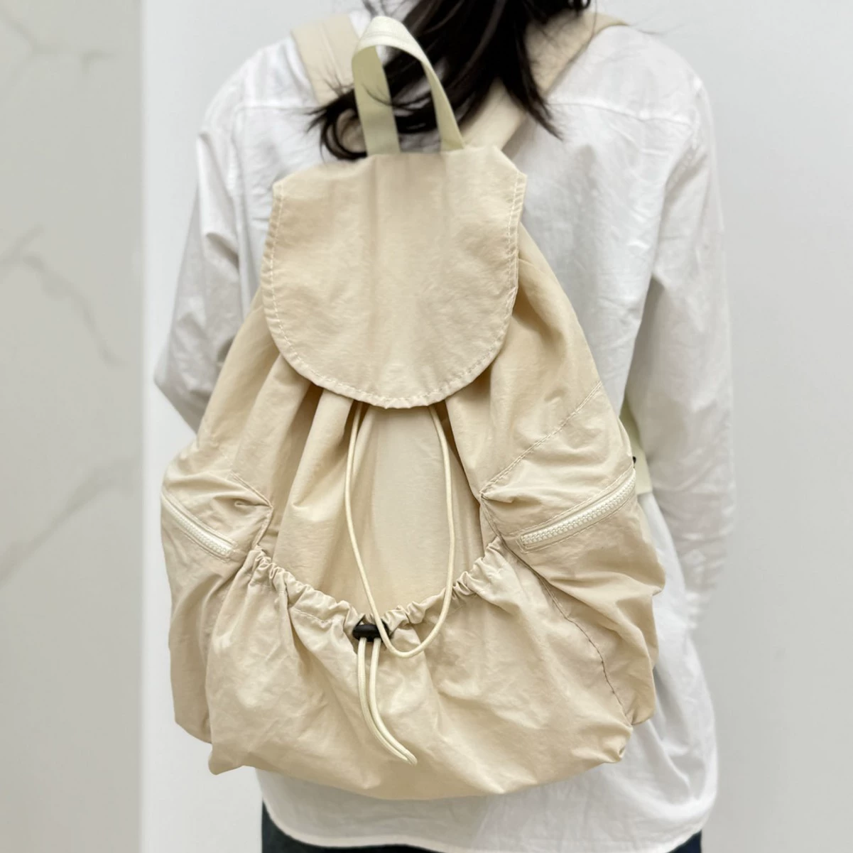 Модная сумка на плечо практическая большая емкость для шнурка дизайн нишевый повседневный легкий для мужчин и женщин моющаяся ткань рюкзак