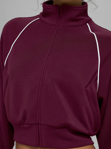 Autumn and winter new modal air-layer jacket with white stripes, breathable stand-up collar, zippered coat and short skirt—women's casual sports suit