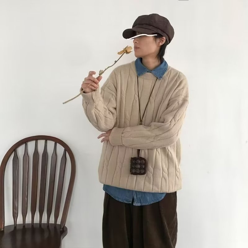 Men's Pullover Sweater Image 1