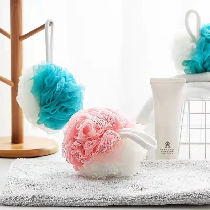 Ventas directas de la fábrica 40g gran bola de baño doble color a juego suave baño espalda frotando baño flor color espuma Toalla de baño neto