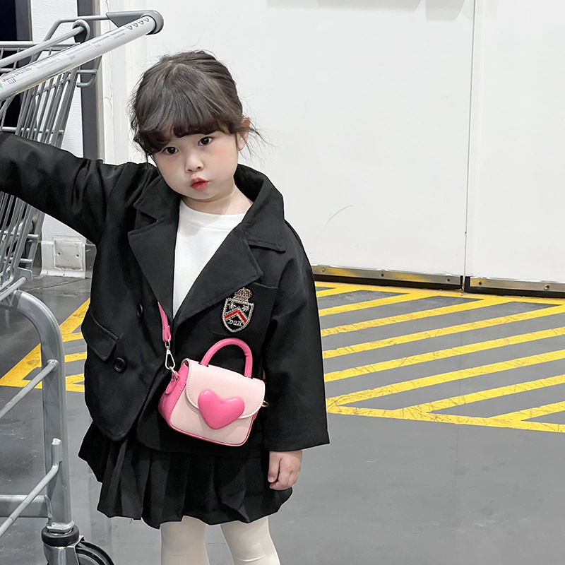 2024 nuevo bolso para niños dulce y lindo bolso de mensajero para niña amor color caramelo bolso de hombro para niños y niñas