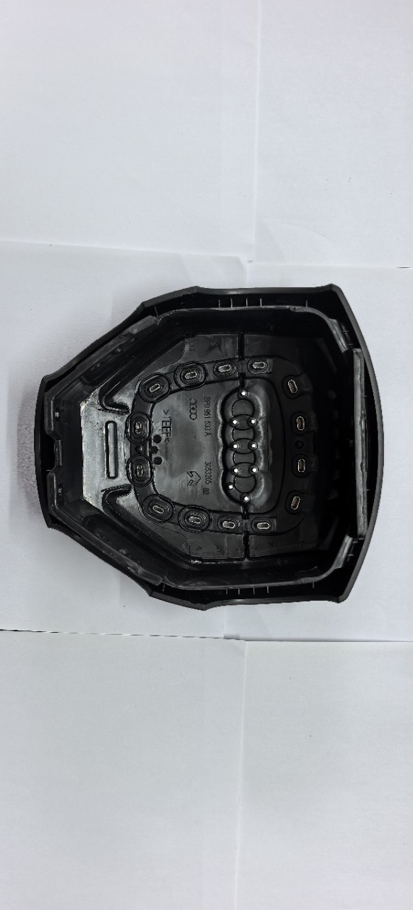 Suitable for Audi Q5 foreign version steering wheel cover and horn cover plate