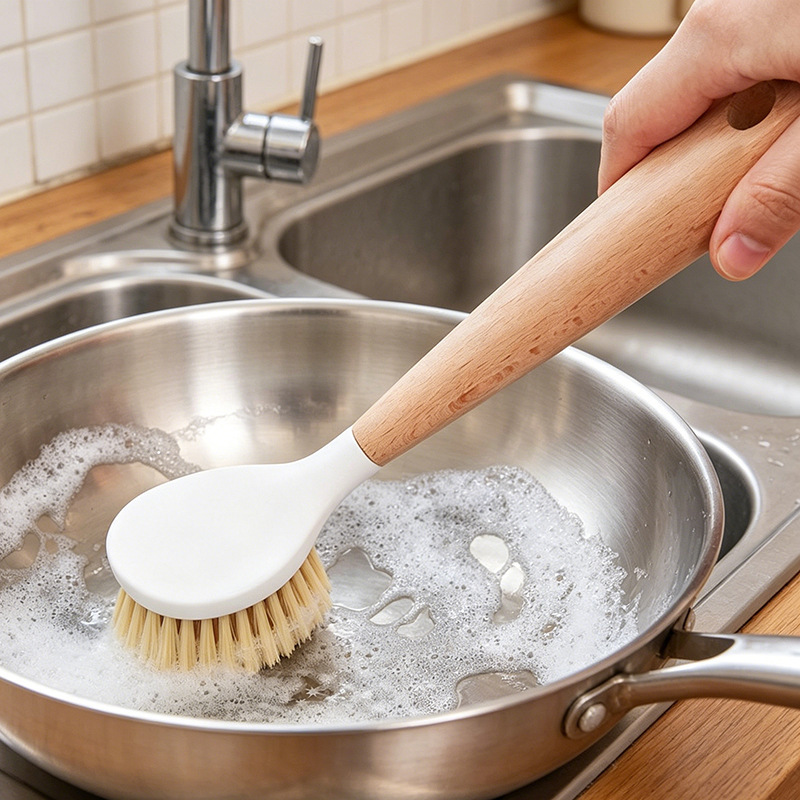 Wooden Pot Washing Brush with Wooden Handle, Multifunctional Long Handle Kitchen Decontamination Cleaning Pot Brush, Pot Dish and Bowl Brush Wooden Pot Washing Brush with Wooden Handle, Multifunctional Long Handle Kitchen Decontamination Cleaning Pot Brush, Pot Dish and Bowl Brush