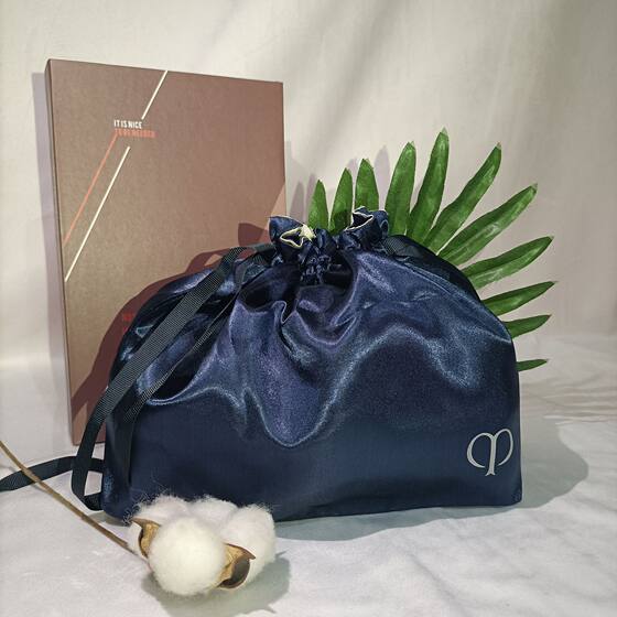 Factory discount satin bundle pocket small cloth bag silk imitation silk bundle pocket wig packaging bag drawstring storage