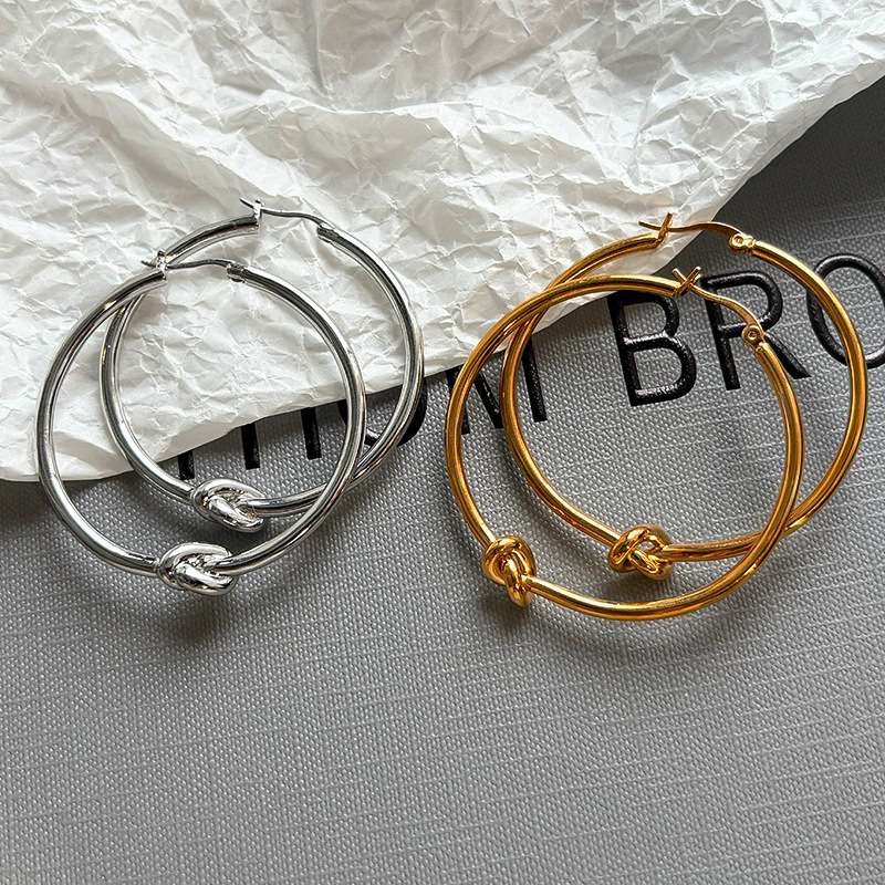 European American French-style Knotted Metal Silver Large Plain Circle For Women, Light Luxury, High-end, Unique And_voghion.com