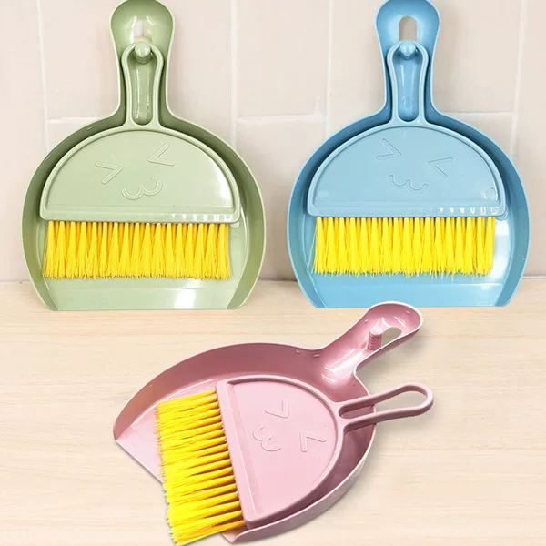 Desktop Broom and Dustpan Two-Piece Set, Computer Keyboard Cleaning Brush, 2-Piece Set, Mini Car Small Sweeping Broom