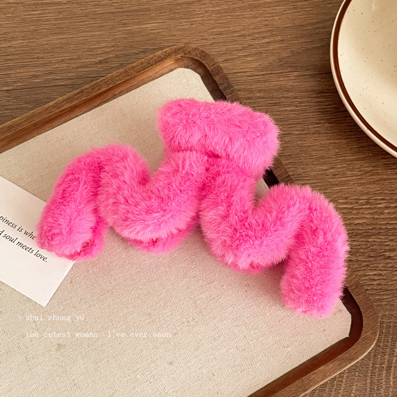 Otoño y invierno curry clip de agarre de cabeza grande clip de cabello tocado clip de tiburón 2025 nuevo peludo de gama alta agarre de cabello