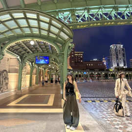 慵懒时尚军绿色阔腿工装裤女2025春vibe简约宽松个性遮肉潮流裤