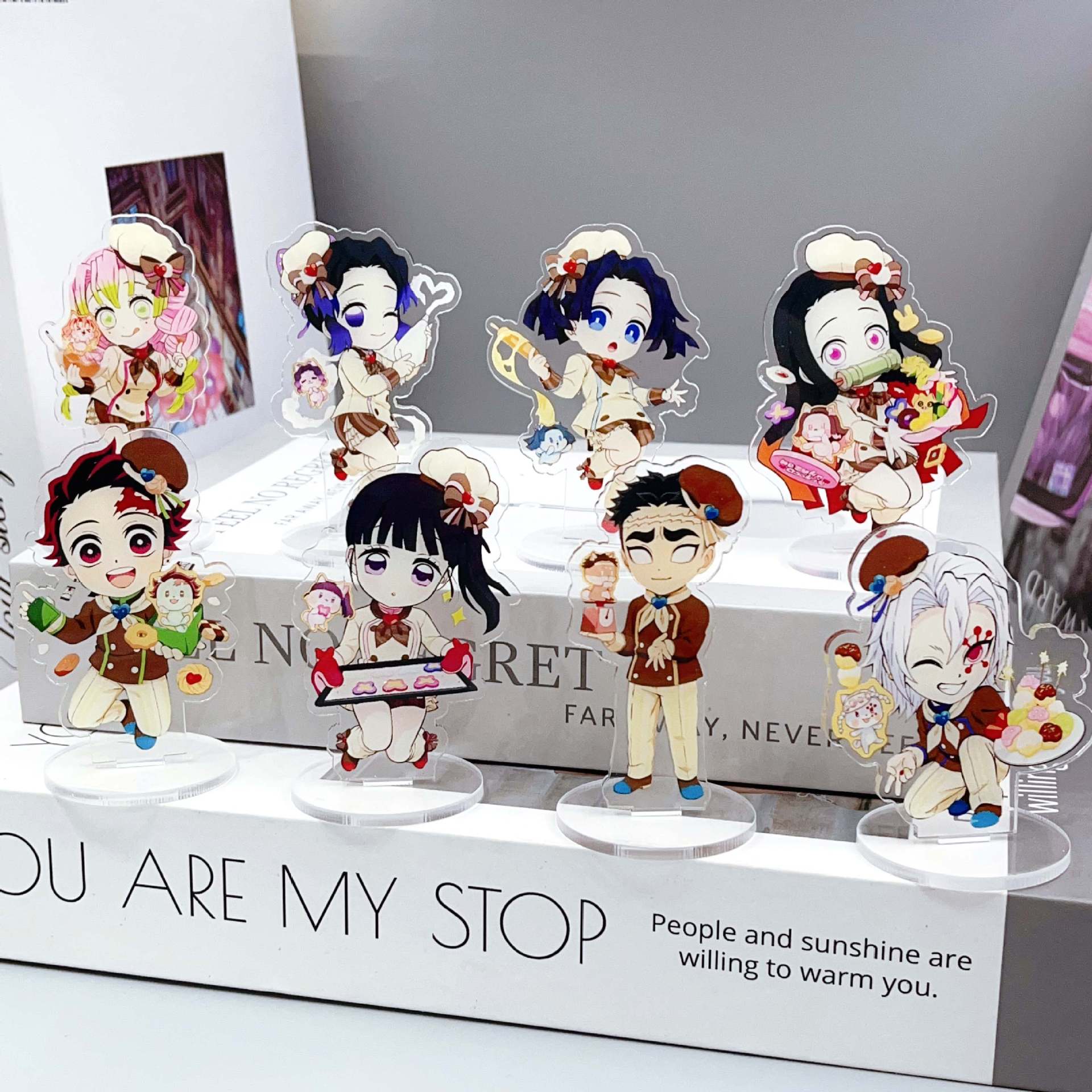 Demon Slayer: Kimetsu no Yaiba stand Valentine's Day limited peripheral acrylic stand a variety of Japanese anime desktop decorations without materials