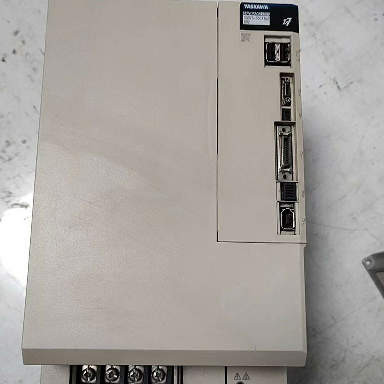 全新原装YASKAWA安川  SGD7S-550A00A002  伺服驱动器电机欢迎询