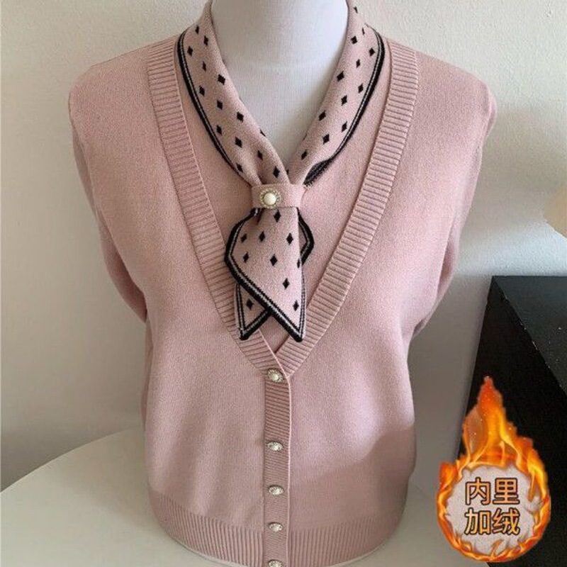 Winter Fleece-Lined Sweater for Middle-Aged Women, Stylish Knitted Sweater for Mothers, Thickened Warm Top