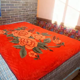 床单、被单;纤维枕;羊毛床垫