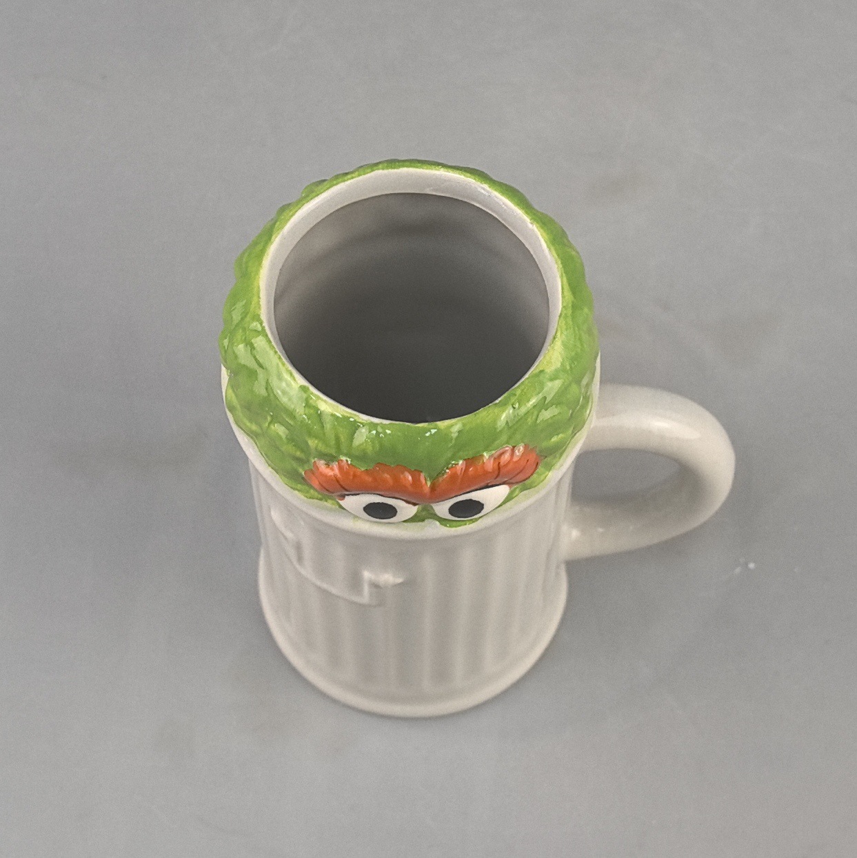 Personalizado lindo, divertido, feo, lindo, bola de pelo, bote de basura, taza de cerámica, Oscar, diseño de nicho, cerámica personalizada