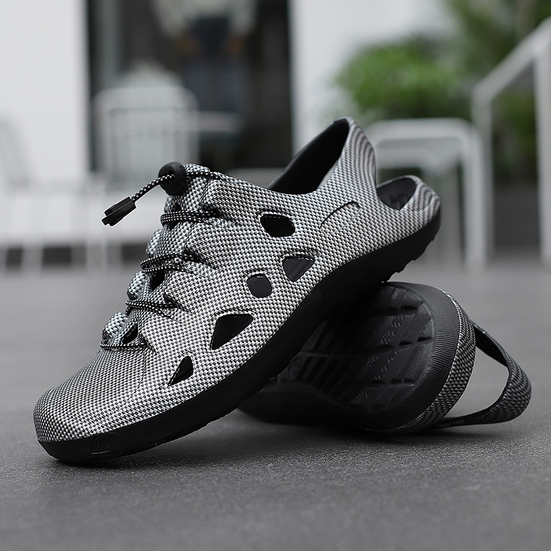 공장 새로운 국경 플러스 사이즈 레이스 업 경량 EVA 샌들 남성 야외 캐주얼 통기성 비치 홀 신발 재고