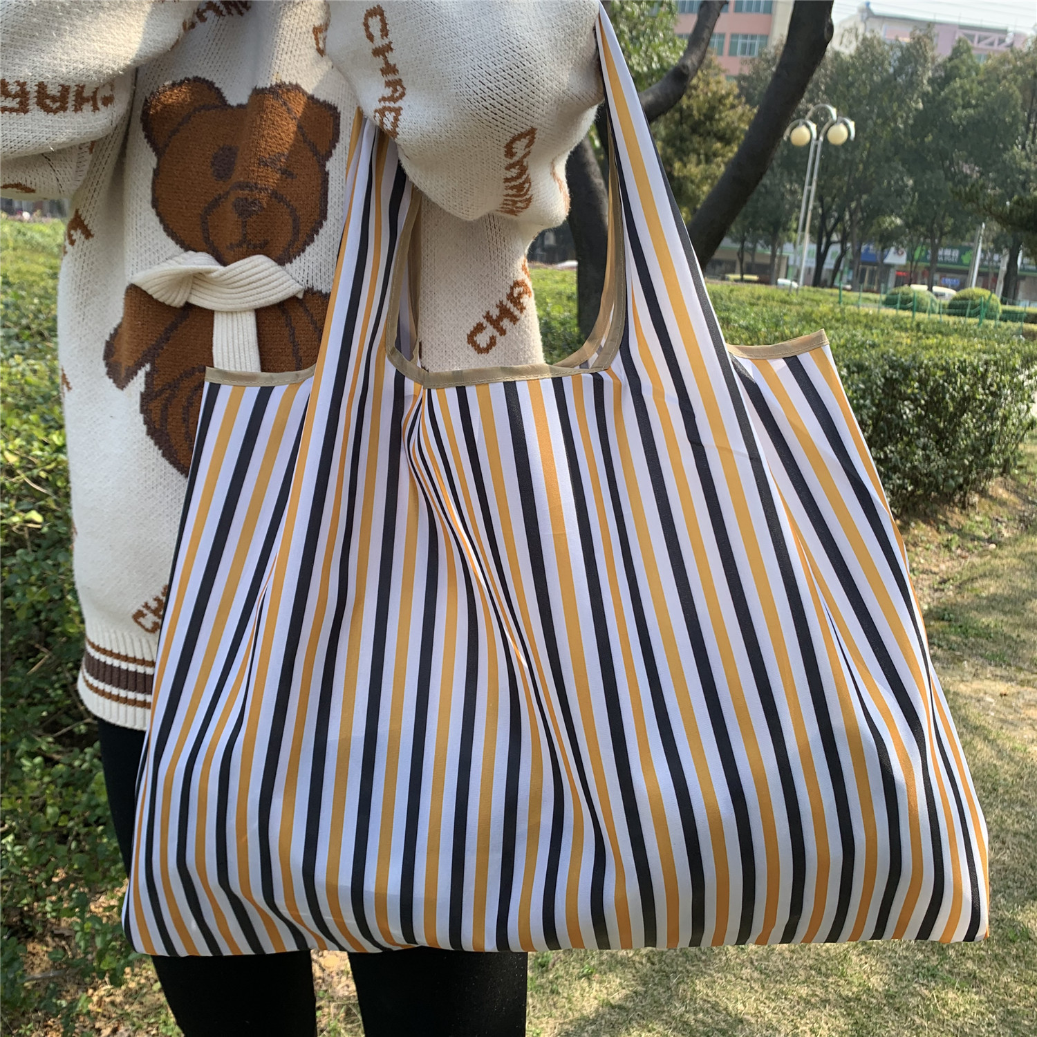 Japanese big cartoon handheld folding shopping bag