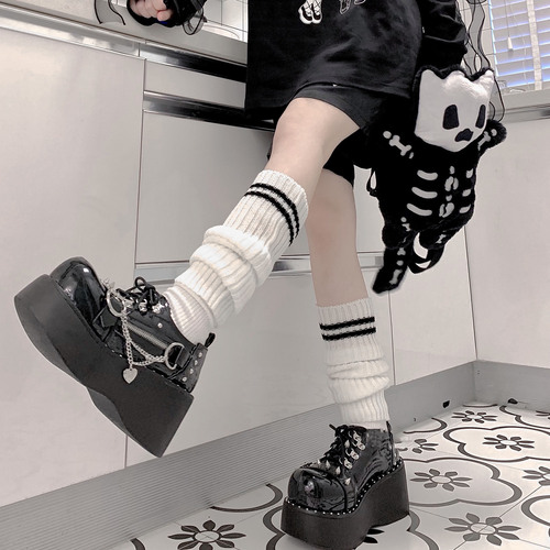 JK Japanese Lolita Knitted Striped Knee-High Socks for Women, Autumn/Winter Warmth Leg Guards, Mid-Calf Lolita Stacked Socks