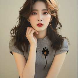 夏季独特别致设计感超好看灰色短袖t恤女甜辣妹修身短款针织上衣