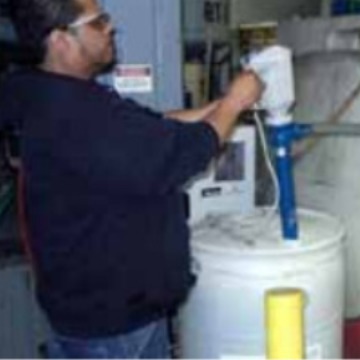 （ S T A N D A R D 正 品 ）斯 坦 德 气 动 电 动 插 桶 泵