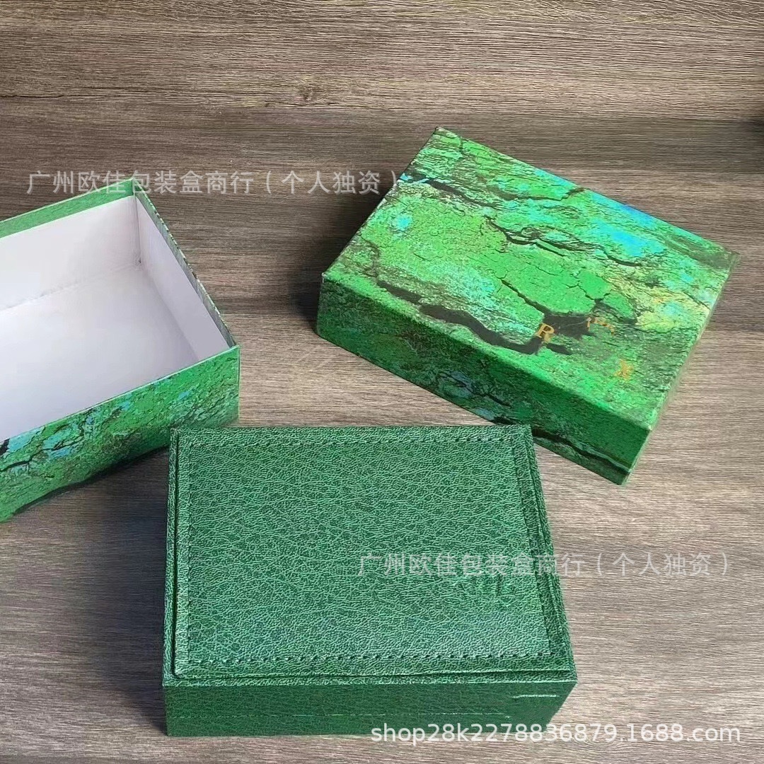 Watch Box, Small Labor Watch Packaging Box, Portable Watch Storage Box, Green and Black Water Ghost Log Universal Packaging Box