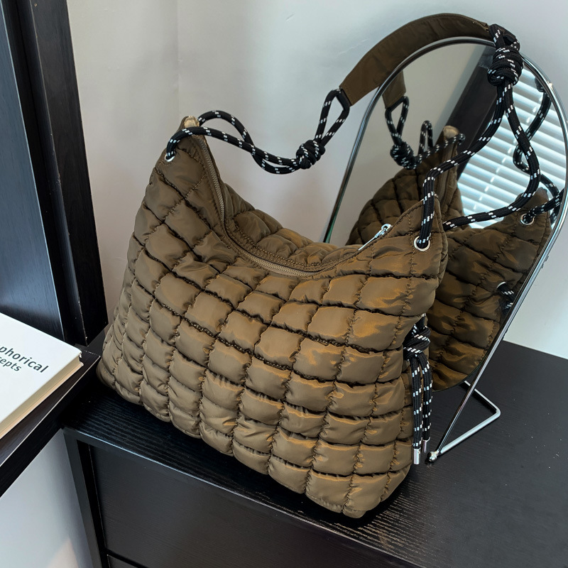 Procesamiento personalizado ligero bolso de hombro ocio para mujeres 2024 nuevo logotipo de impresión de gran capacidad mochila
