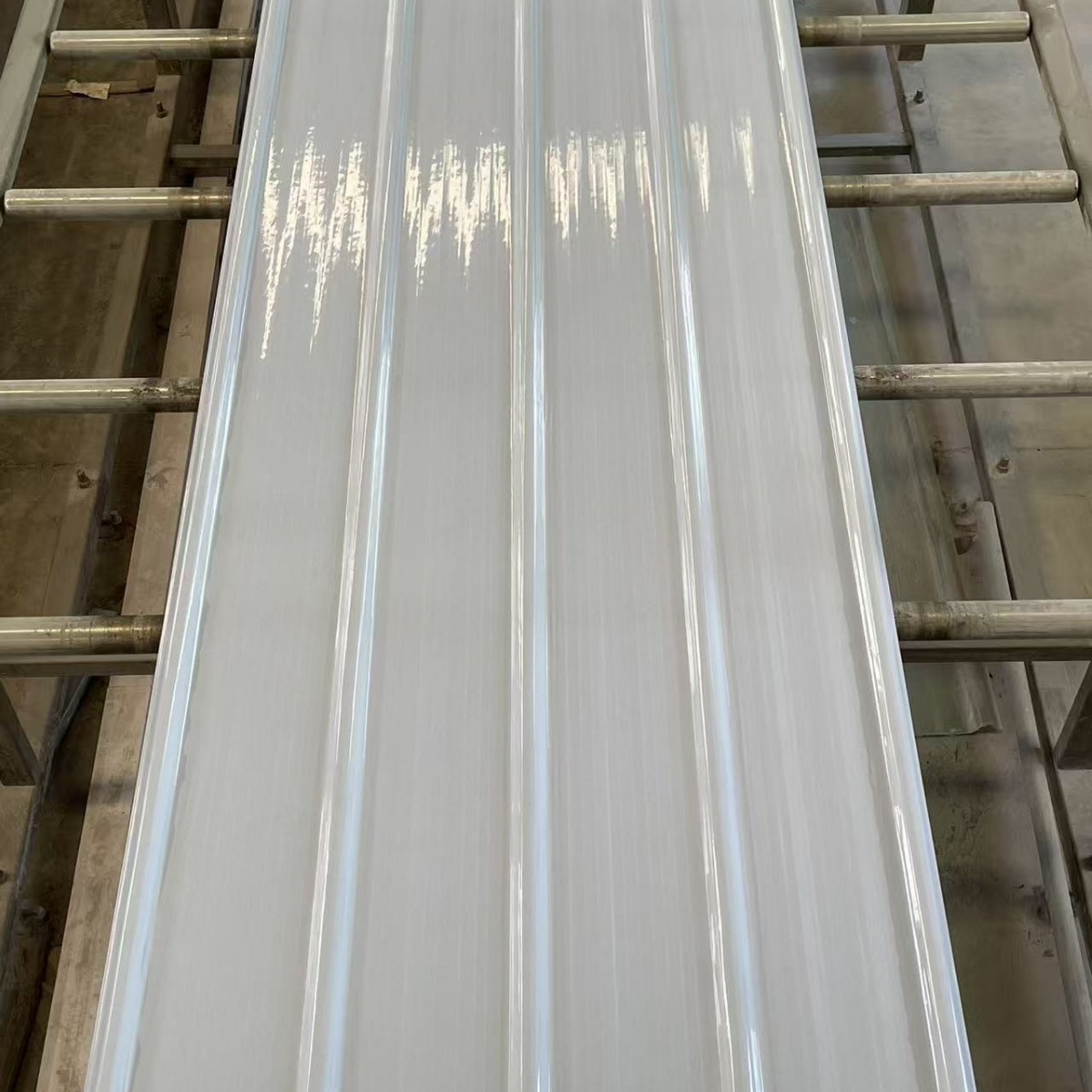 FRP玻璃钢乳白色瓦‘、阳光瓦、透明瓦、纤维瓦、防腐瓦防紫外线