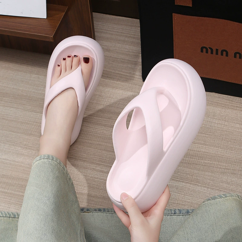 Summer flip flops, non-slip beach slippers