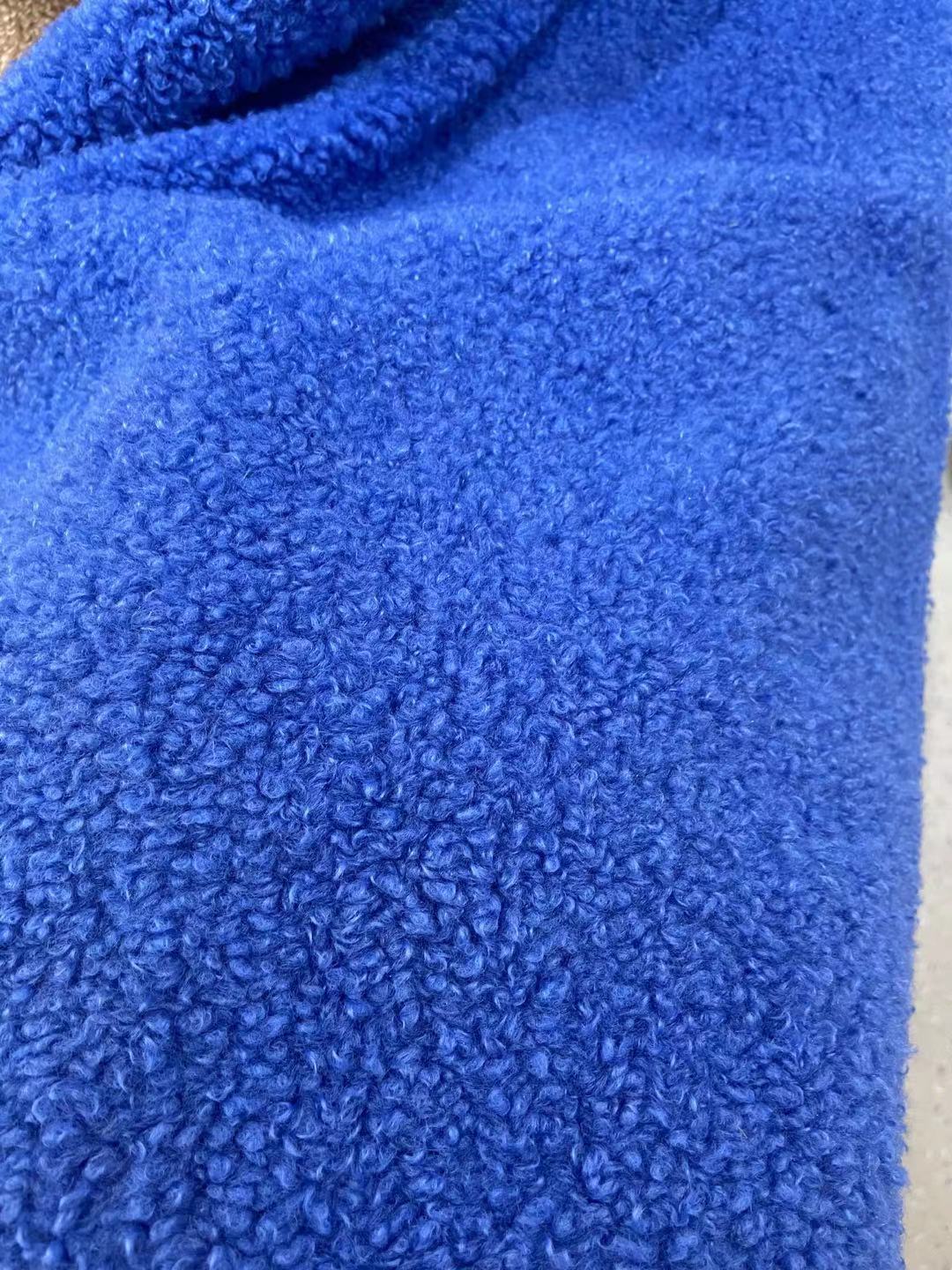 En stock fuente de poliéster fragante tela de Cachemira concubina fragante cálido pijama abrigo ropa zapatos y sombreros textiles para el hogar