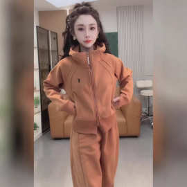 今年流行时尚运动风穿搭长裤新款拉链开衫连帽保暖卫衣两件套女装
