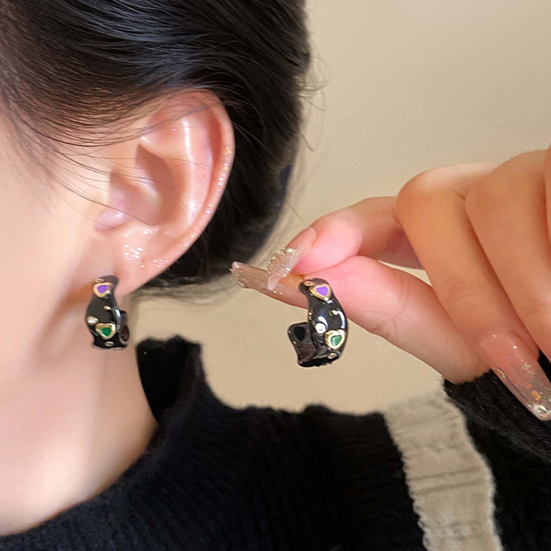 Retro esmalte rojo goteo C zircon orejetas para mujeres 2026 nuevo tipo explosivo de alta calidad aretes de aretes de aretes únicos image 3