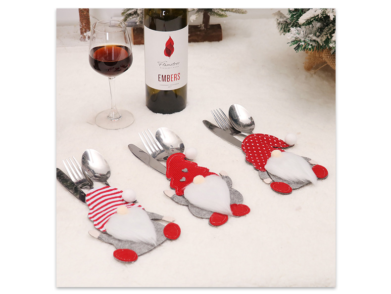 Christmas Fashion Doll Stripe Polka Dots Cloth Party Tableware Set 1 Piece display picture 1