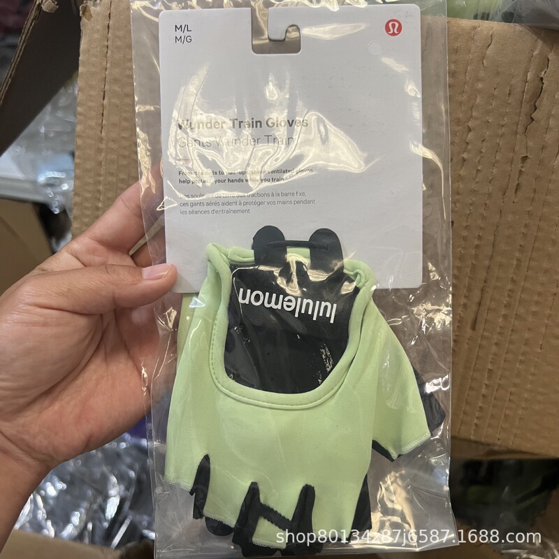 lulu健身男女半指骑行手套瑜伽单车透气防磨运动单杠壶铃半截手套|undefined