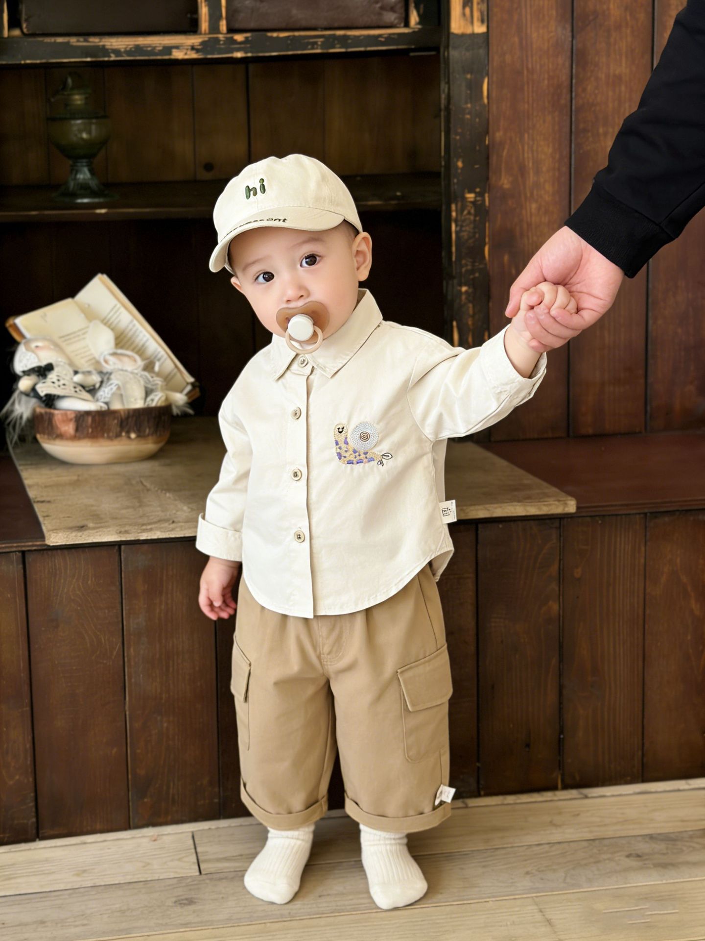 Camisas frescas para niños de primavera 2026 nuevas camisas de algodón casuales para bebés de otoño ropa de bebé