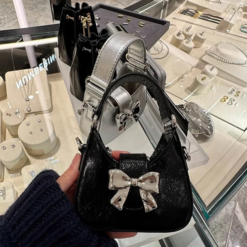 2024 Spring New Mini Lipstick Chain Bag, Uncommon Sweet and Cool Butterfly Knot Handbag, Trendy Crossbody Small Bag