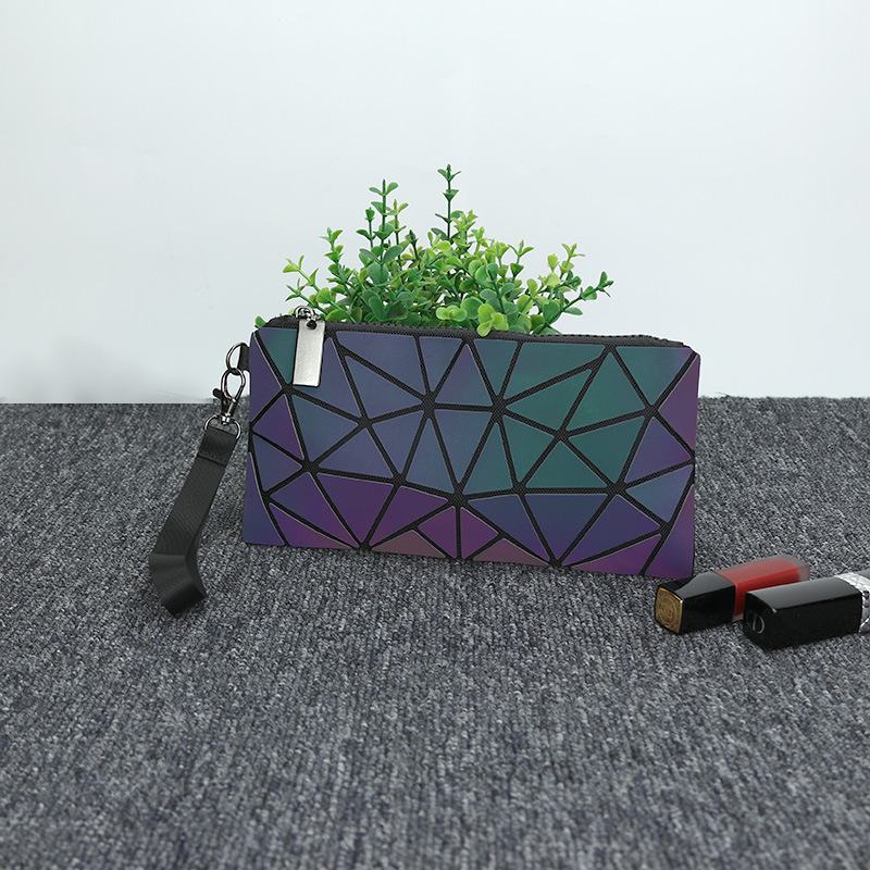 Reflective bag luminous bag fashion geometric rhombus bag women's bag color-changing colorful rhombus portable clutch clutch Reflective bag luminous bag fashion geometric rhombus bag women's bag color-changing colorful rhombus portable clutch clutch