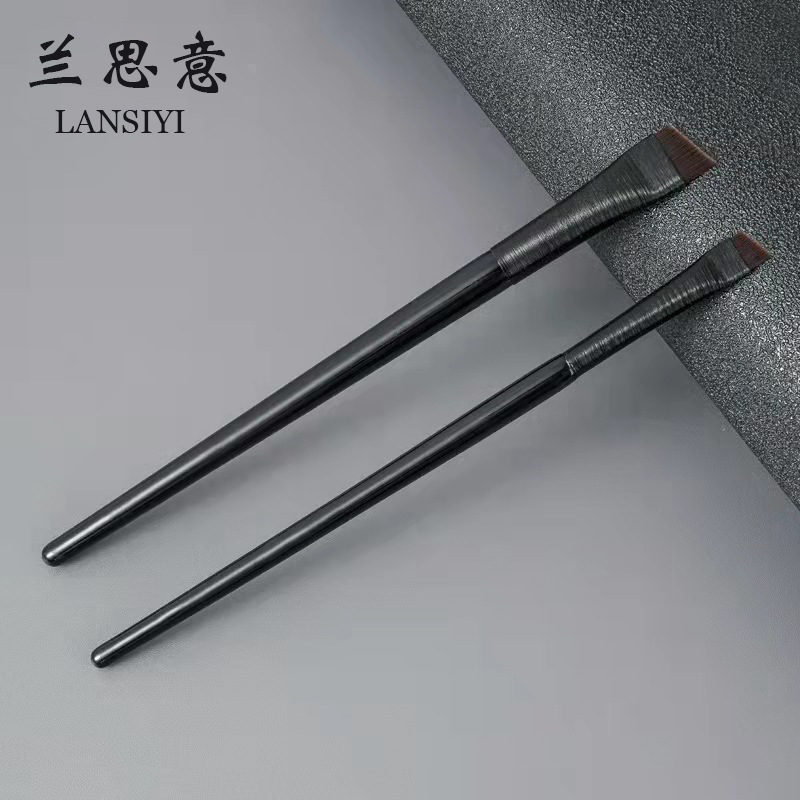 Wang Feifei's same blade eyeliner brush Fine oblique head outline eyeliner eyebrow brush Portable makeup brush