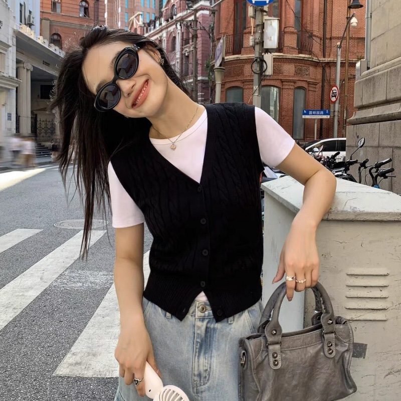 24 spring new gray twist V-neck cardigan waistcoat sweater top stacked waistcoat vest base shirt tight