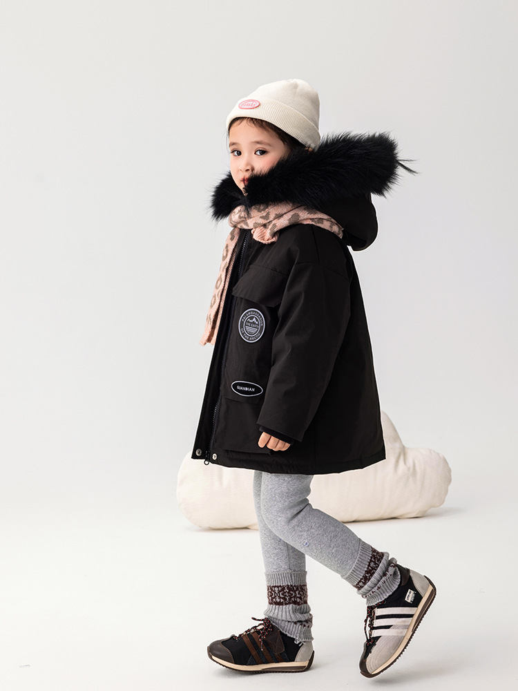 [en stock] chaqueta de invierno de niñas 2025, nuevo estilo de invierno para niños, ropa de algodón caliente y gruesa, hielo frío