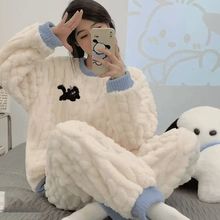 外貌可爱少女法兰绒睡衣秋冬新款网红直播珊瑚绒家居服女士两件套