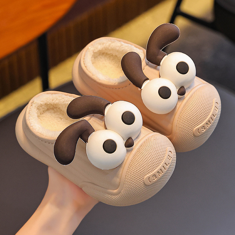 Otoño y invierno zapatillas de algodón para niños, niños y niñas, calentamiento de terciopelo impermeable, lindos zapatos de algodón para niños pequeños y medianos, bolsas caseras para bebés