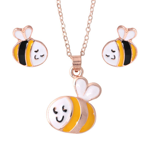 Wish Hot Selling Fashion Colorful Pony Painted Oil Necklace Set Cartoon Creative Animal Earrings Pendant Accessories Wholesale
